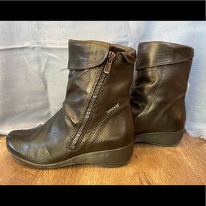 Brand New Mephisto Seddy Boot 